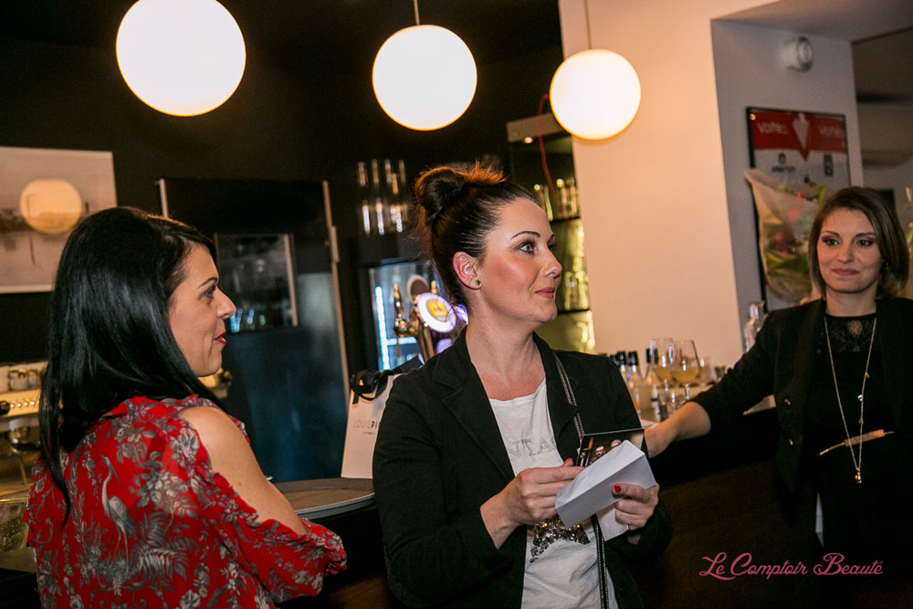 photo-comptoir-beaute-noel-nouvelle-annee-soiree-entreprise-bordeaux-o-sens-60-by-modaliza-photographe-7518